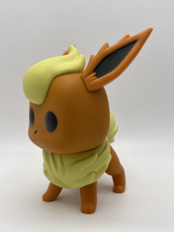 IMG 9124SAMU040125 101 scaled FUNKO POP POKEMON FLAREON 629