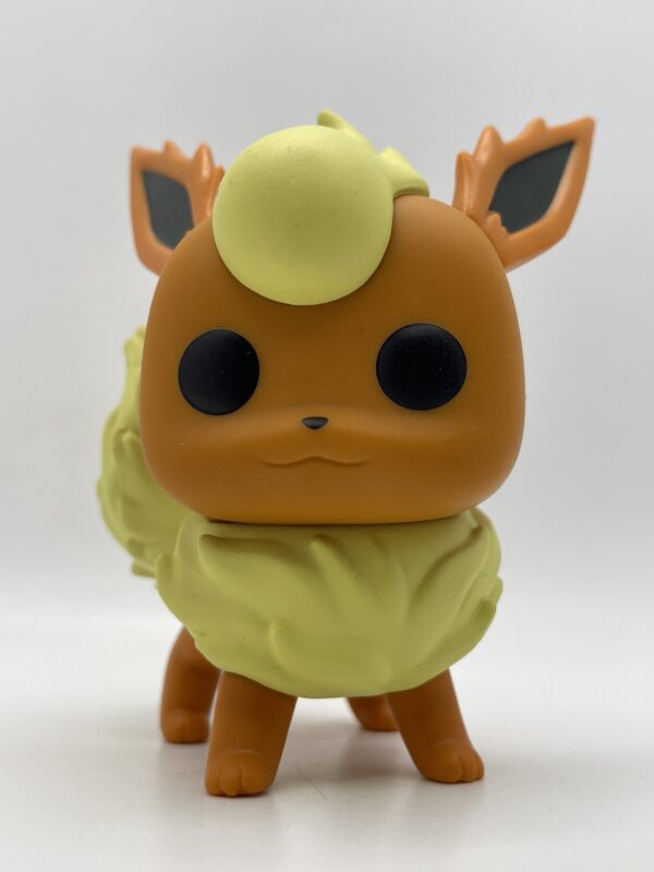 IMG 9124SAMU040125 104 scaled FUNKO POP POKEMON FLAREON 629