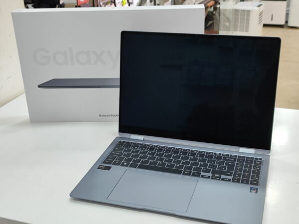 Imagen de WhatsApp 2025 02 03 a las 12.13.43 b7e99d63 PORTATIL SAMSUNG GALAXY BOOK 4 PRO 360 INTEL ULTRA 5/512GB/16GBRAM * A ESTRENAR*