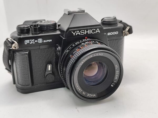 Imagen de WhatsApp 2025 02 08 a las 10.39.46 bbf73705 CAMARA ANALOGICA YASHICA FX-3 SUPER 2000 * DECORATIVA*