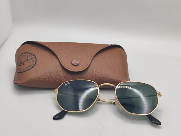 Imagen de WhatsApp 2025 02 20 a las 19.04.20 3de58225 GAFAS DE SOL RAY-BAN RB3548 MONTURA DORADA CON FUNDA