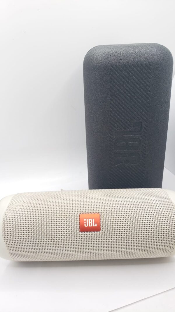 08 U531198 2 ALTAVOZ JBL FLIP 5 BLANCO