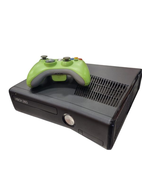 08 U531320 3 CONSOLA XBOX 360 500G NEGRA + MANDO