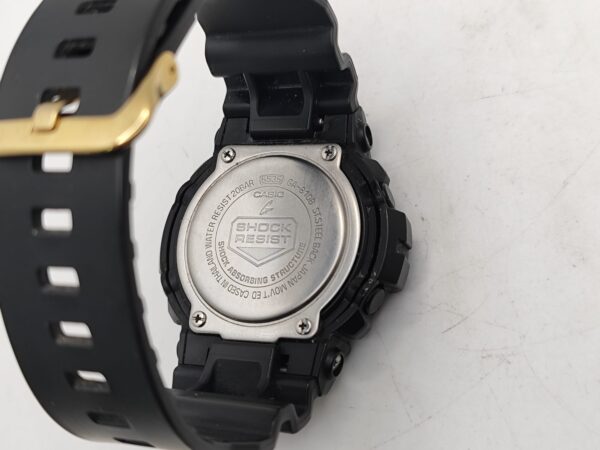 13732 1 RELOJ CASIO G-SHOCK GA-810B NEGRO- DORADO