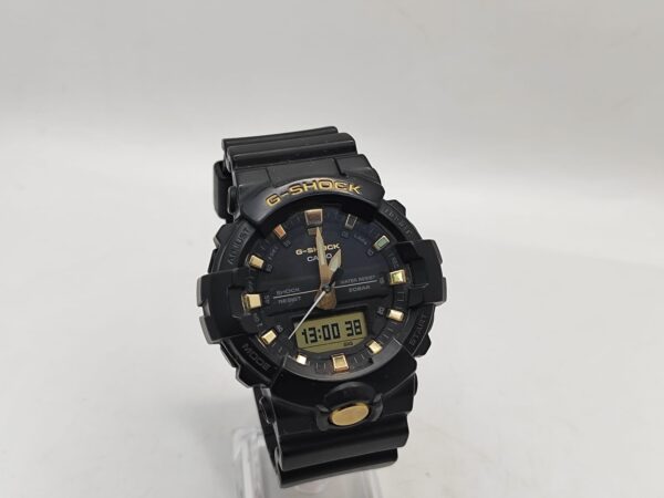 13732 3 RELOJ CASIO G-SHOCK GA-810B NEGRO- DORADO