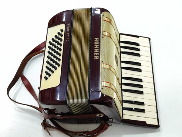 13864 6 ACORDEÓN HOHNER STARLET 40