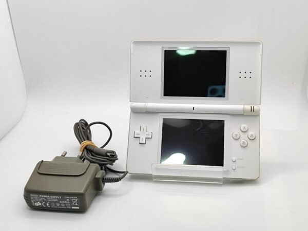 13883 4 CONSOLA NINTENDO DS LITE BLANCA + CAJA Y ACC