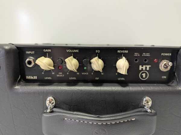 518572 3 AMPLIFICADOR BLACKSTAR HT-1R MKII