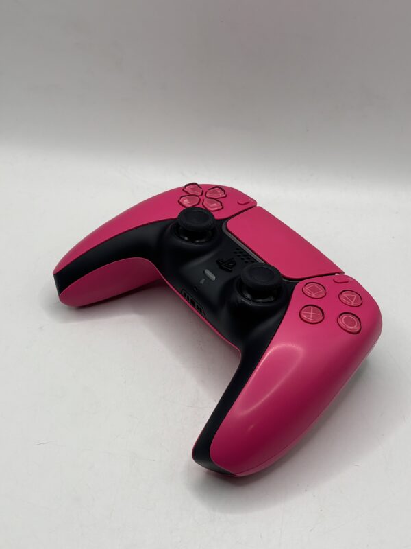 522793 3 scaled MANDO PS5 ROSA CON CAJA