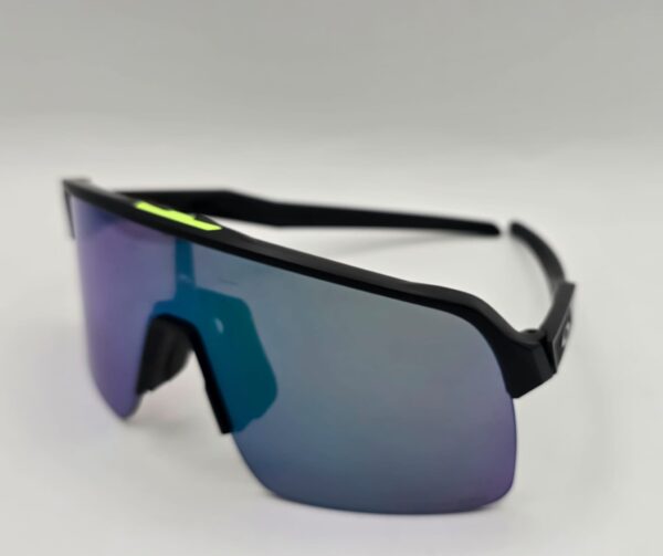 523223 4 GAFAS DE SOL OAKLEY SUTRO + FUNDA