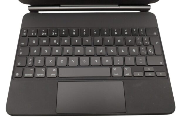 525000 1 MAGIC KEYBOARD PARA IPAD A2261 + CAJA