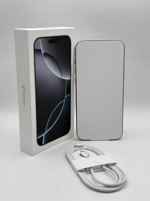 525535 1 scaled IPHONE 16 PRO MAX 256GB WHITE TITANIUM 'A ESTRENAR'