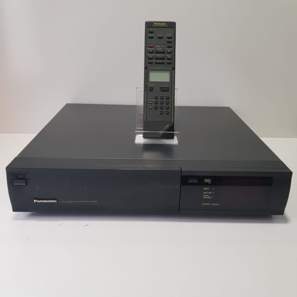 531095 1 VIDEO VHS PANASONIC NV-J35HD + MANDO