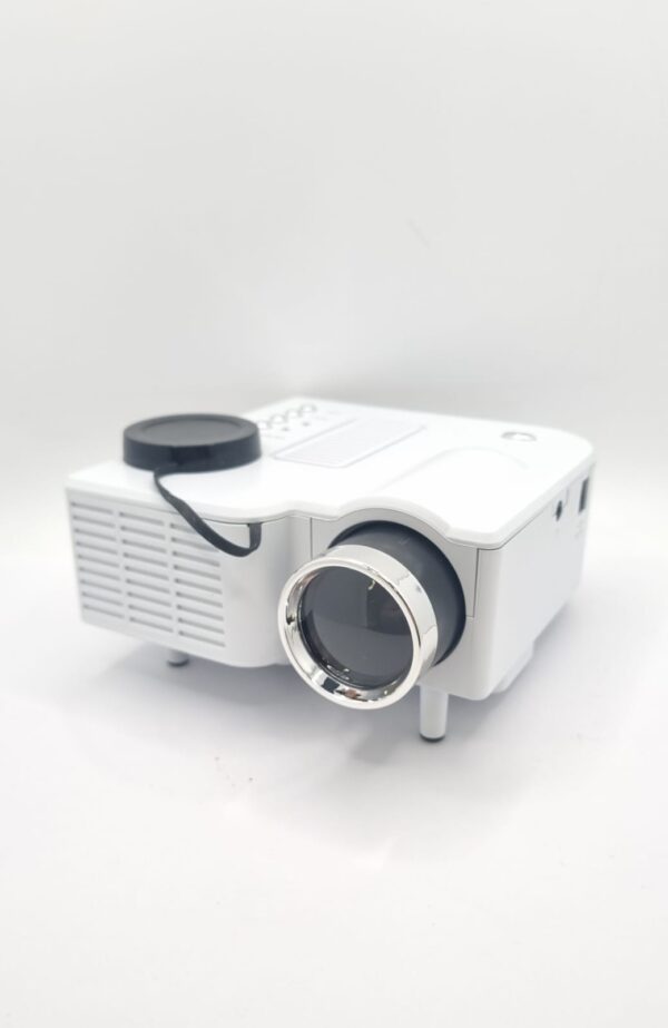 531412 4 PROYECTOR ROHS UC28+CAJA