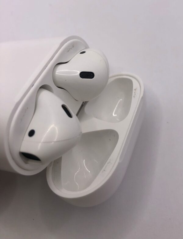 531836 1 AIRPODS 2 GEN A1602 + CAJA + CABLE DE CARGA