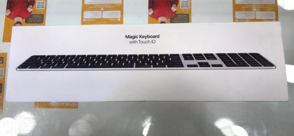 532441 2 TECLADO MAGIC KEYBOARD TOUCH ID A3119 QWERTY ESPAÑOL "Ñ" *A ESTRENAR*