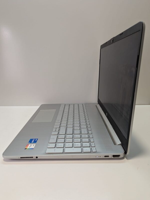 533902 5 PORTATIL HP15S-F4011NS I5-1155G7 512GB 8RAM