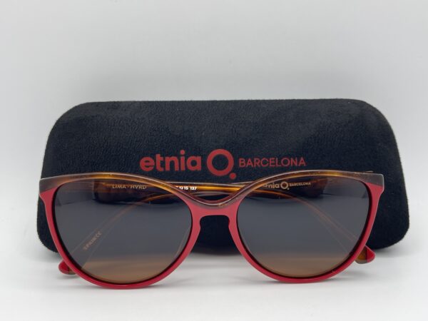 IMG 1794SAMU070325 42 scaled GAFAS DE SOL ETNIA BARCELONA LIMA HVRD POLARIZADAS CON ESTUCHE