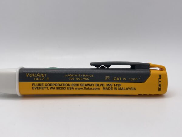 IMG 1963SAMU100325 48 scaled COMPROBADOR DE TENSION FLUKE 1AC-F