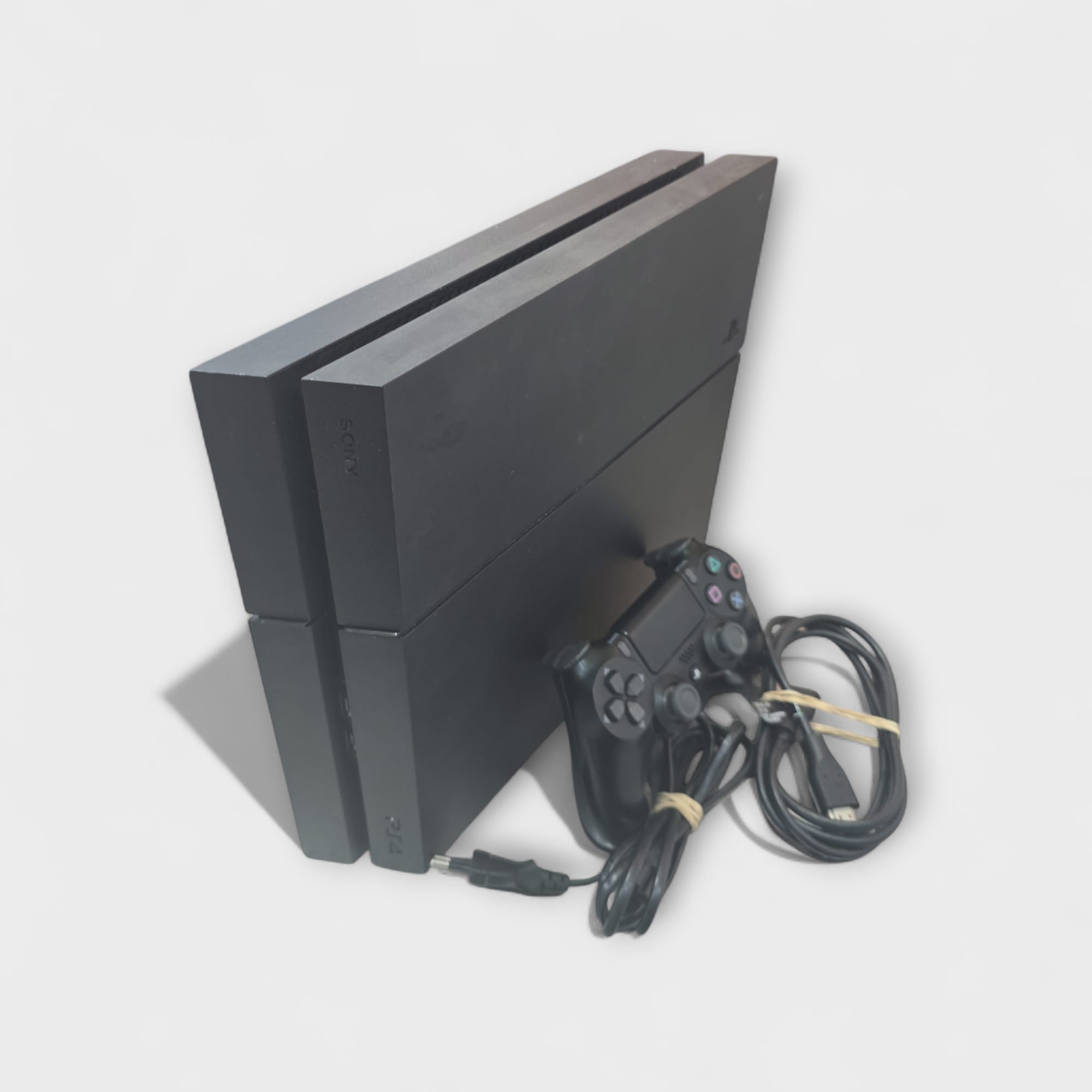 CONSOLA SONY PS4 FAT 1TB MANDO Y CABLES