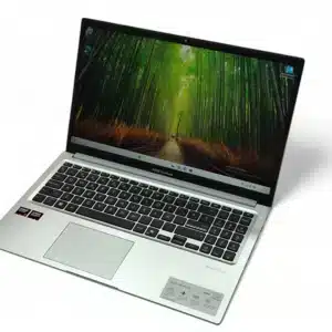 ASUS VIVOBOOK D1502N  RYZEN 7 170 / 16 GB RAM / 512 GB SSD + CAJA
