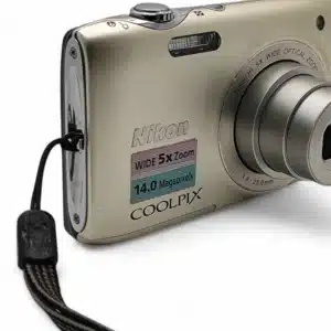 CAMARA DIGITAL NIKON COOLPIX S3100 + CARGADOR