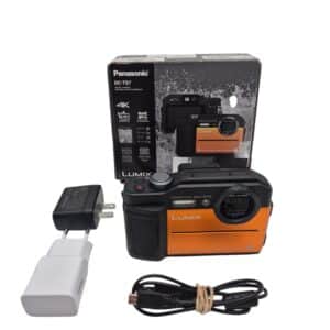 CAMARA ACUATICA PANASONIC LUMIX DC-TS7 + ACCESORIOS