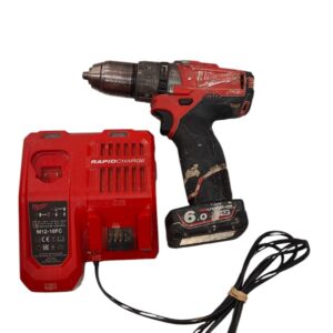 TALADRO MILWAKEE M12 CPD + CARAGADOR +  BATERIA