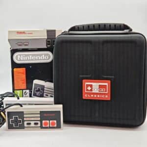 CONSOLA NINTENDO CLASSIC MINI CON DOS MANDOS + CAJA + CABLES + FUNDA