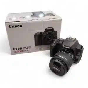 CAMARA CANON EOS 250D + OBJETIVO EF-S 18-55 + CAJA + CARGADOR