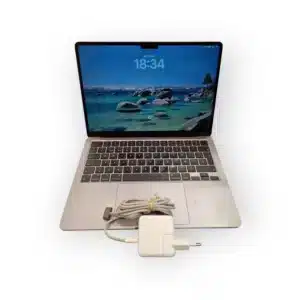 MACBOOK AIR M2 (2022) RAM 16GB 256GB SSD BT (98%) + CARGADOR + FUNDA