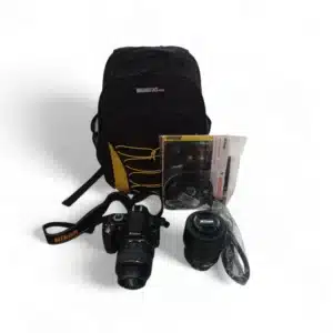 CAMARA NIKON D3000 + OBJETIVO 18-55 + OBJETIVO 50-200 + BOLSA + CARGADOR