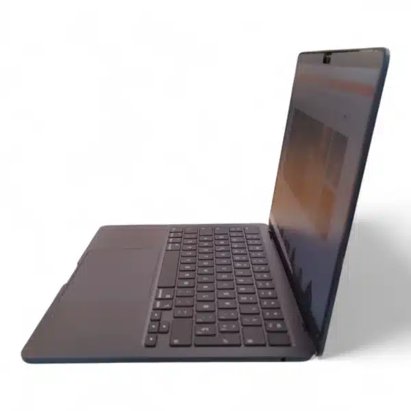 MACBOOK AIR 13,6