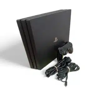 CONSOLA PS4 PRO 1TB + CABLES + MANDO