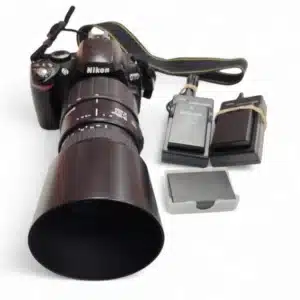 CAMARA NIKON D60 + OBJETIVO SIGMA 70-300 1:4- 5.6 D DL MACRO + 3 BATERIAS + 2 CARGADORES