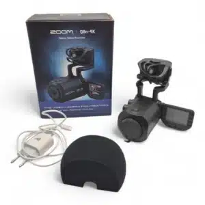 VIDEOCAMARA ZOOM Q8N-4K + CAJA + ACCESORIOS