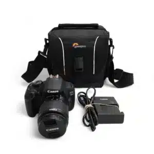 CAMARA CANON 1200D+OBJETIVO CANON 18MM-55MM+CARGADOR +BOLSA