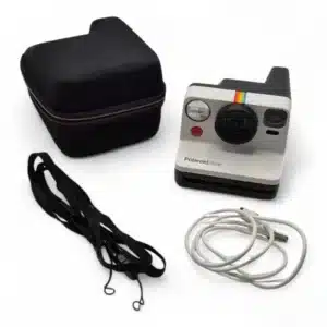 CAMARA INSTANTANEA POLAROID NOW PRD009059 + ESTUCHE
