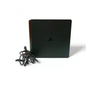 CONSOLA PS4 SLIM 500 + CABLE CARGA