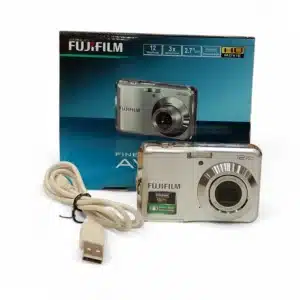 CAMARA COMPACTA FUJIFILM FINEPIX AV100 12MP + CAJA