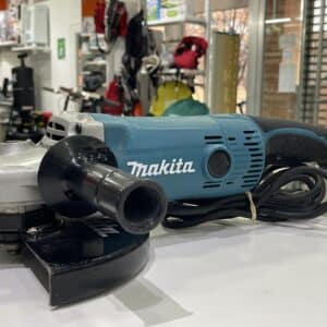 AMOLADORA MAKITA GA9050R 2000W
